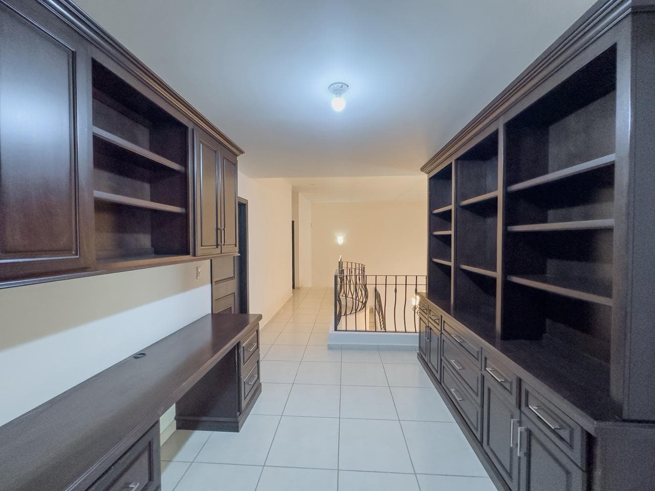 Casa en Venta — Rioja Abalos