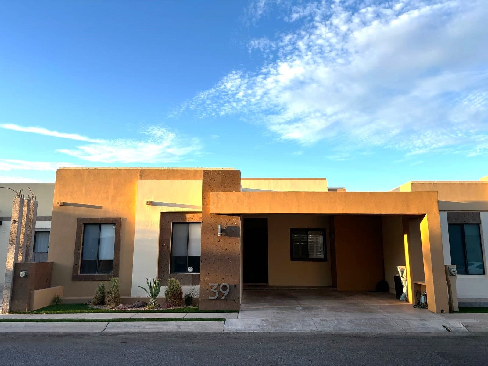 Casa en renta - Rivello Residencial Seccion Accadia